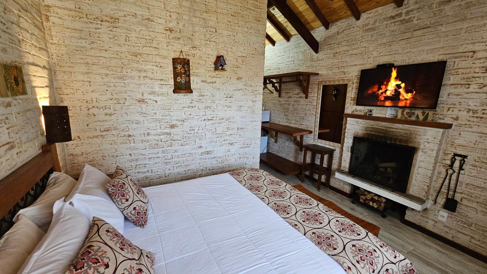 Chale Gosto Da Roca Villa มงชิแวร์จิ ภายนอก รูปภาพ