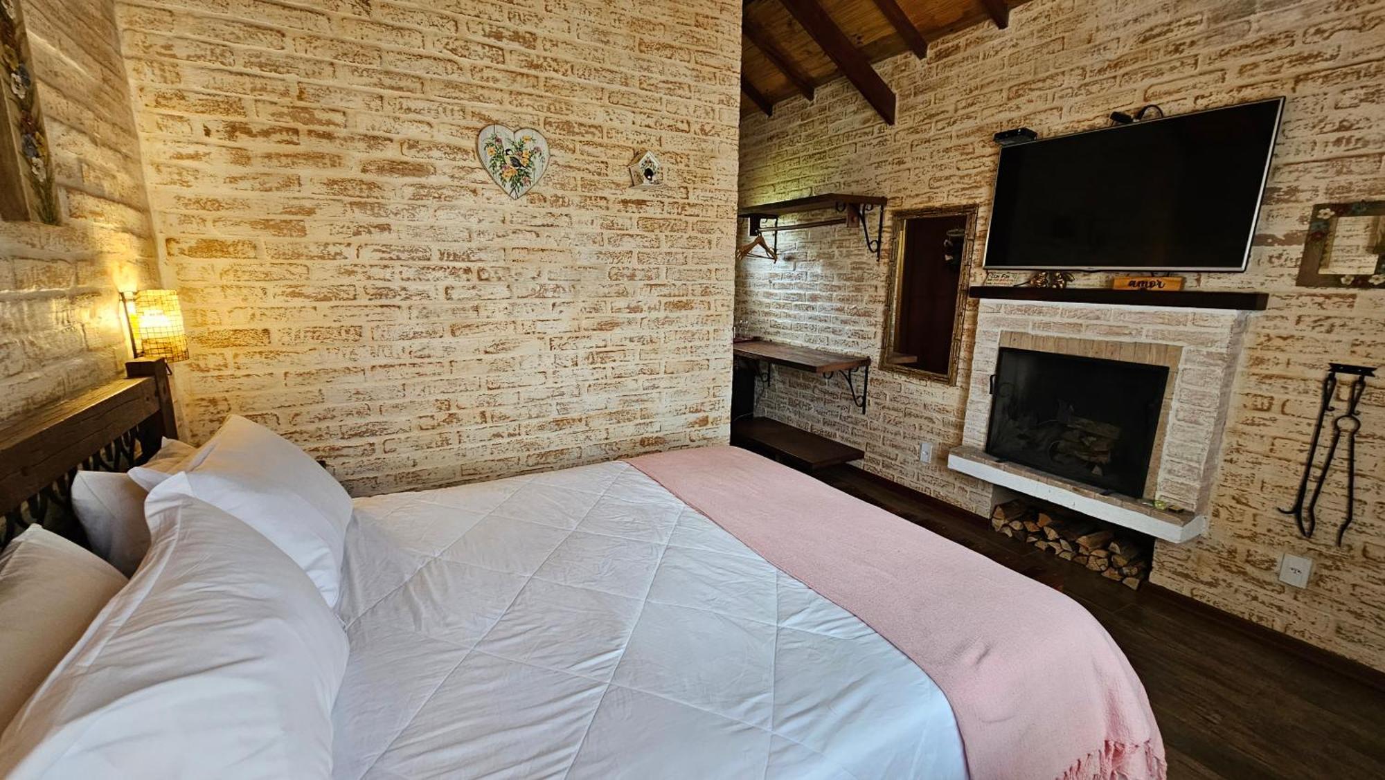 Chale Gosto Da Roca Villa มงชิแวร์จิ ภายนอก รูปภาพ
