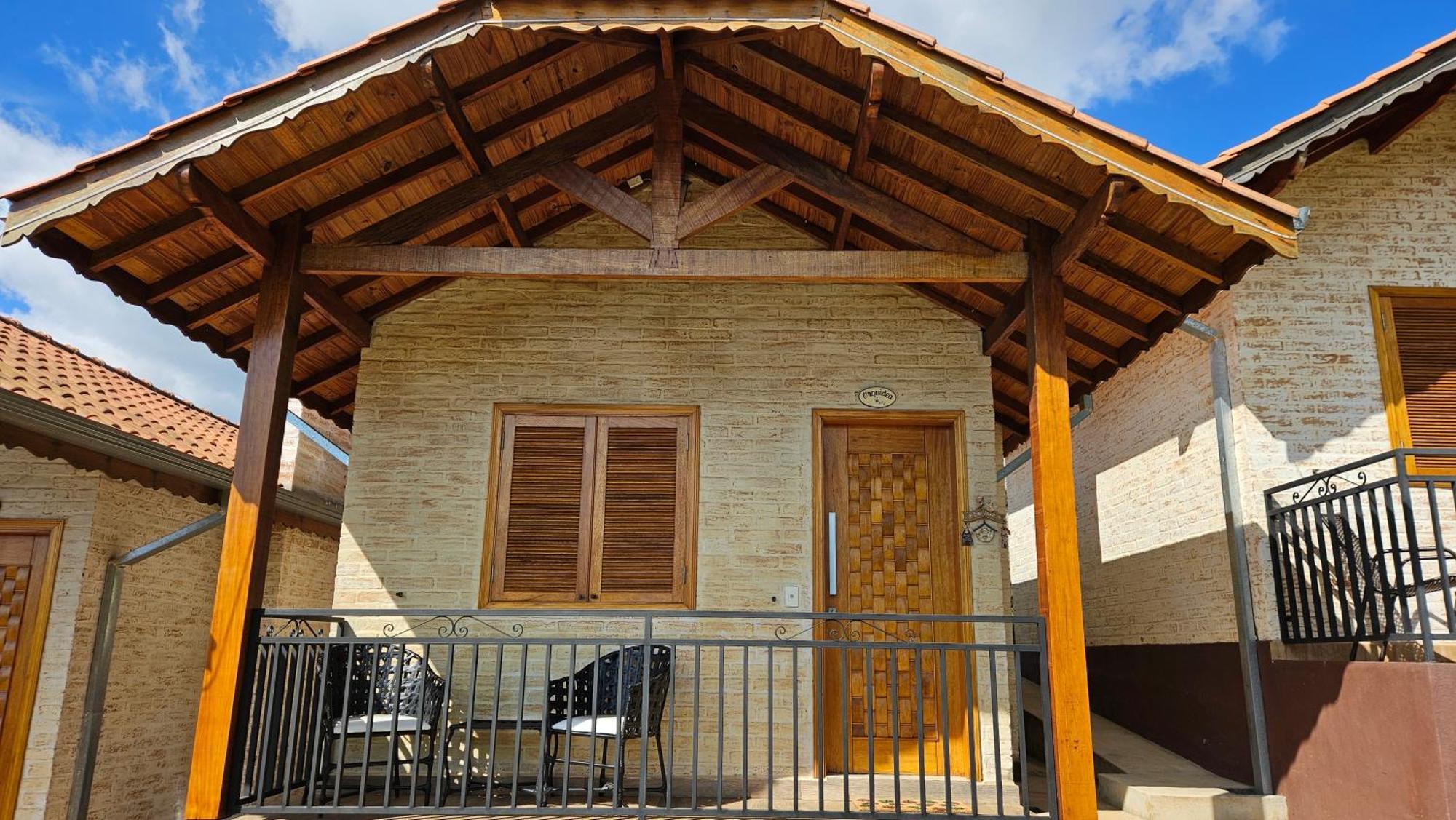 Chale Gosto Da Roca Villa มงชิแวร์จิ ภายนอก รูปภาพ